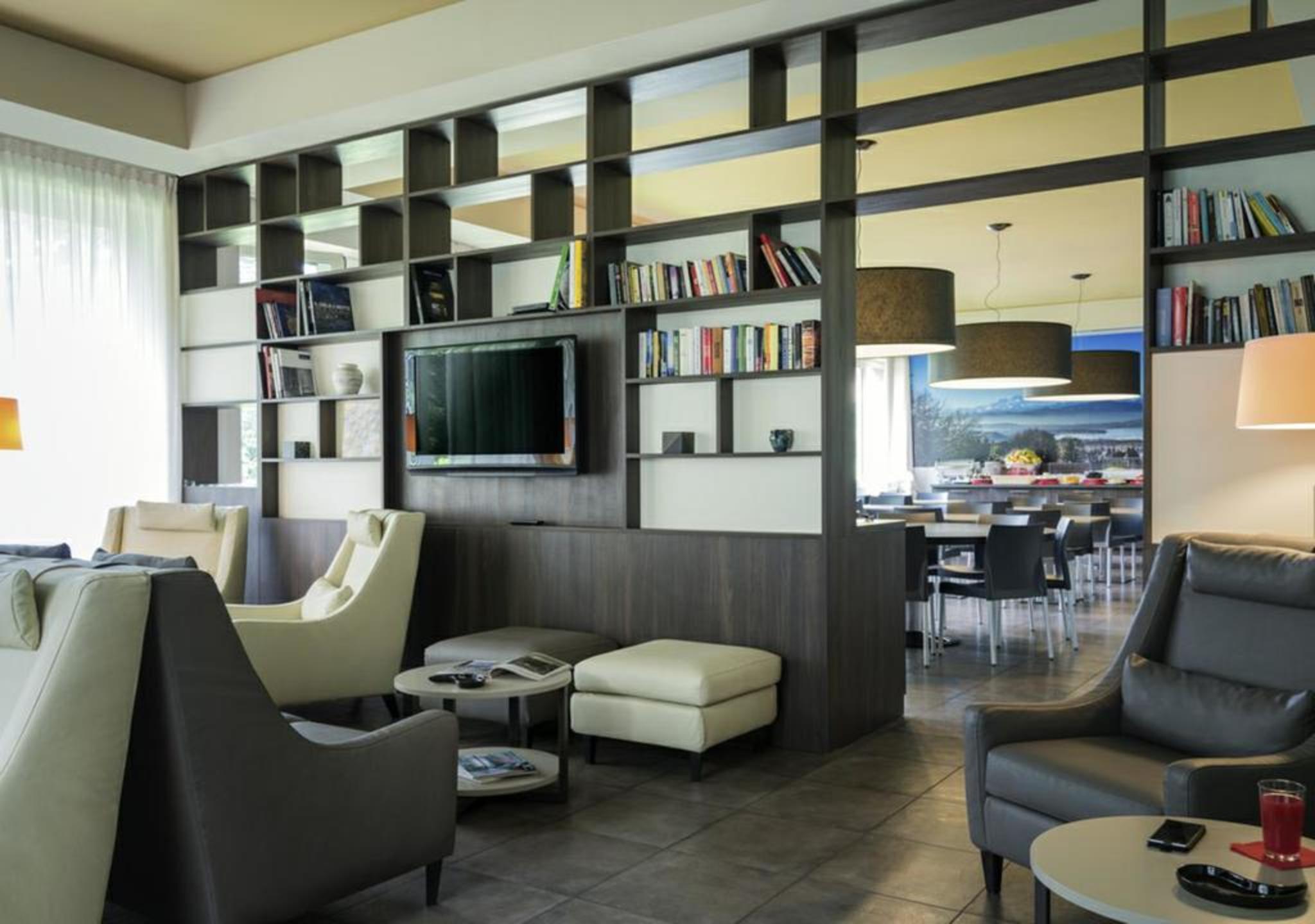 Bis Hotel Варезе Екстериор снимка