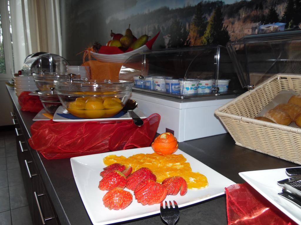 Bis Hotel Варезе Екстериор снимка